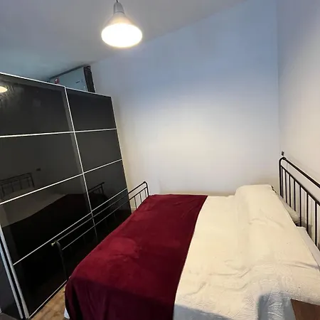 Inalpiarena Loft Independent - Private Parking شقة